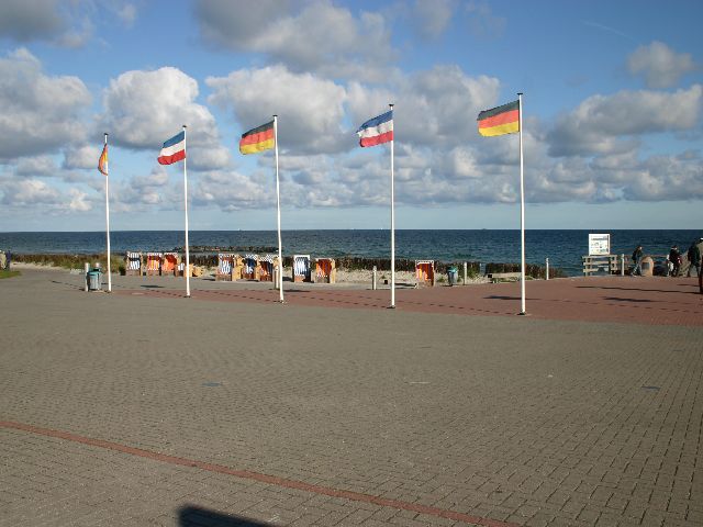 Blick auf die Seebrücke am Schönberger Strand 